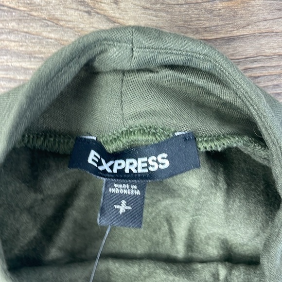 NWT Express Women’s Army Green Long Sleeve Raglan Sleeve Dress, size small - Picture 3 of 12